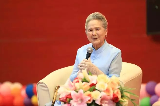 沈双迪