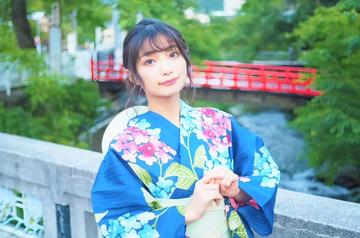 高野麻里佳
